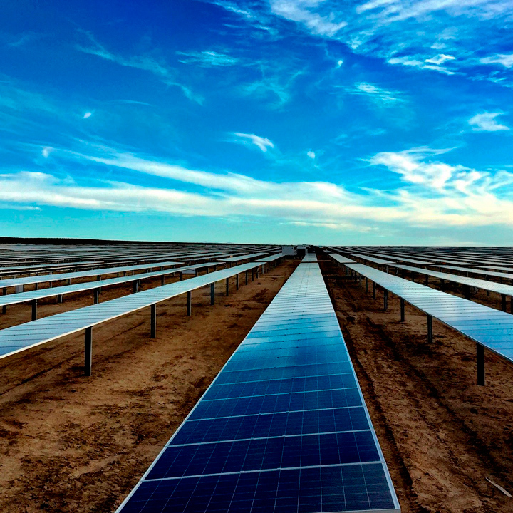 trackers per l'agrovoltaico